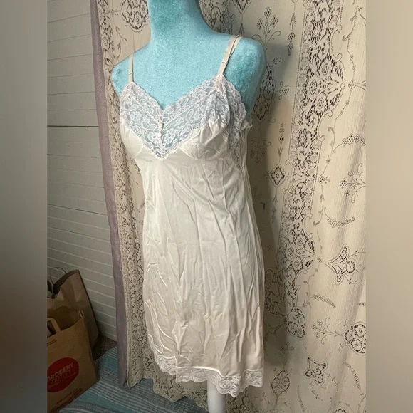 Kayser:vintage slip with lace details - Picture 3 of 5